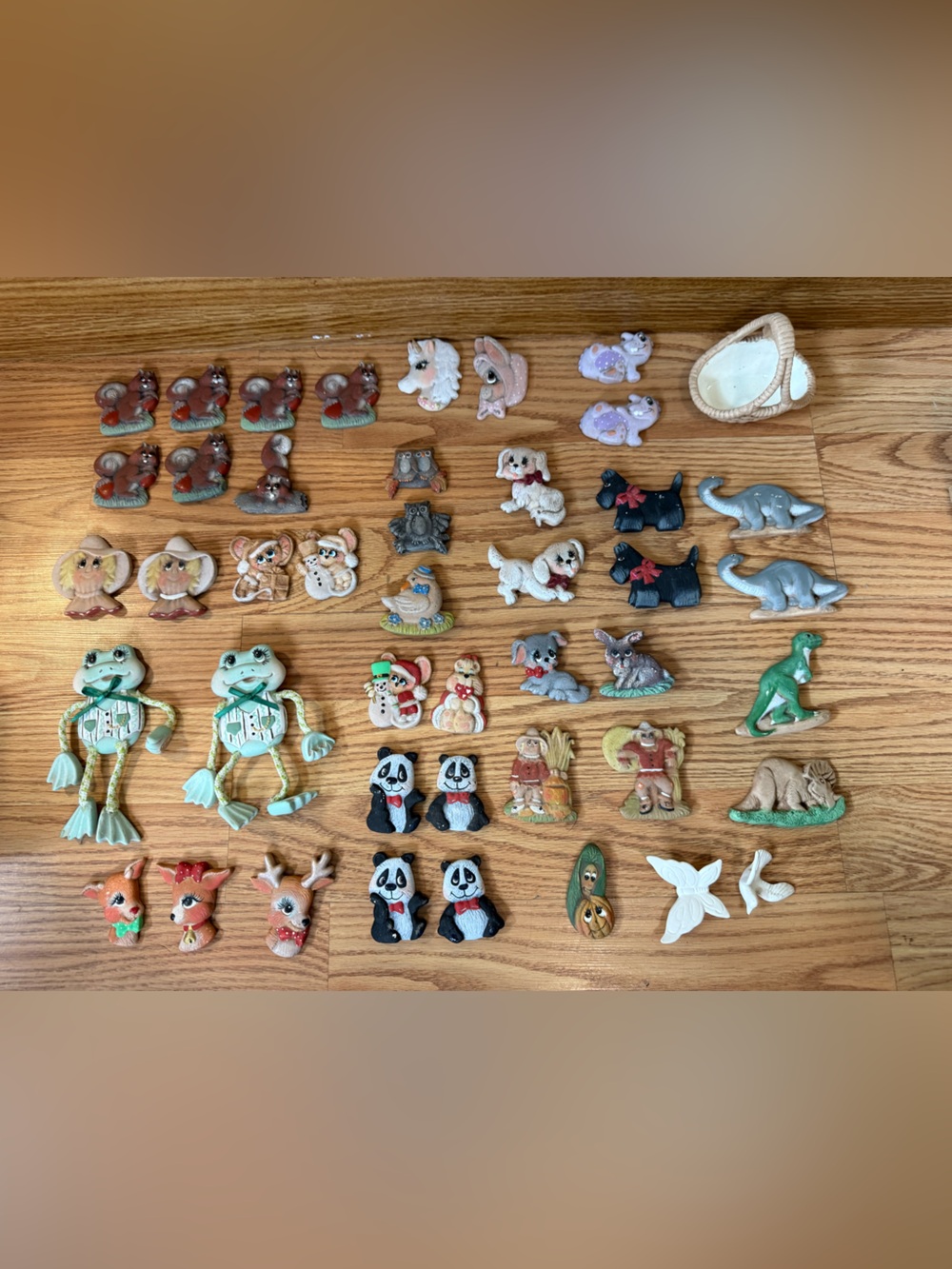 47 VTG Piece Handpainted Kitsch/Anthropomorphic animals & basket